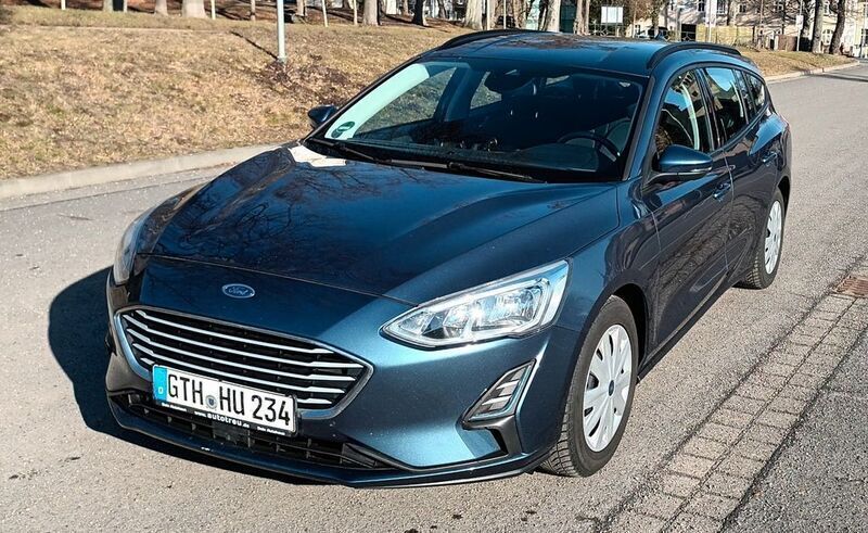 Blau Gebraucht 2019 Ford Focus Kombi | 10.500 € (Superpreis) - Bild 1/4