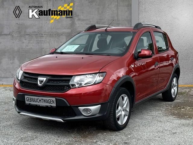 Rot Gebraucht 2015 Dacia Sandero Stepway Ambiance Kleinwagen | 5.790 € (Fairer Preis) - Bild 1/4