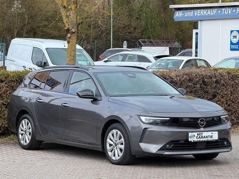 Usado Opel Astra Elegance 131 HP (96 kW) 2024 Cinzento Carrinha