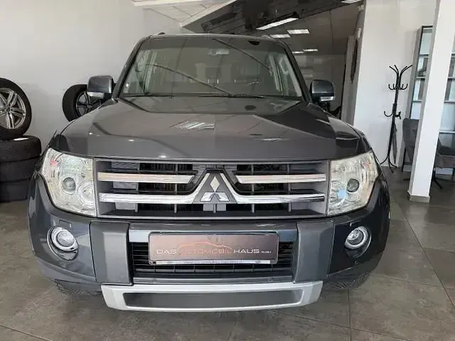 Gebraucht Mitsubishi Pajero Intense 170 PS (125 kW) 2007 Graphitgrau (p) SUV