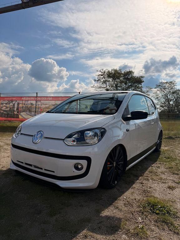 Weiß Gebraucht 2014 VW up! Groove Kleinwagen | 6.500 € (Fairer Preis) - Bild 1/4
