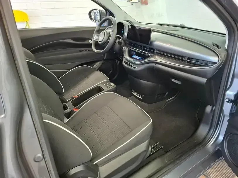 Gebraucht Fiat 500e 86 kW (118 PS) 2023 Grau Cabrio