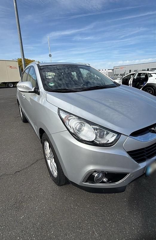 Gebraucht Hyundai ix35 130 PS (95 kW) 2012 Silber SUV
