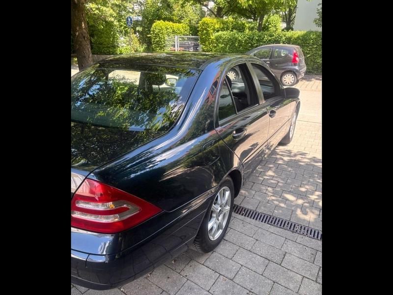 Gebraucht Mercedes C200 Classic 163 PS (119 kW) 2000 Blau Limousine