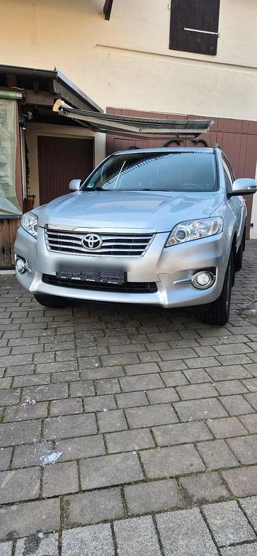 Silber Gebraucht 2012 Toyota RAV4 SUV | 8.600 € (Guter Preis) - Bild 1/4