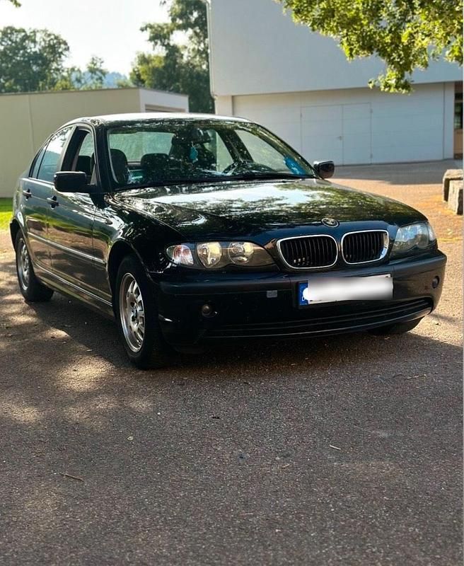 Schwarz Gebraucht 2003 BMW 316 Limousine | 1.600 € (Guter Preis) - Bild 1/4