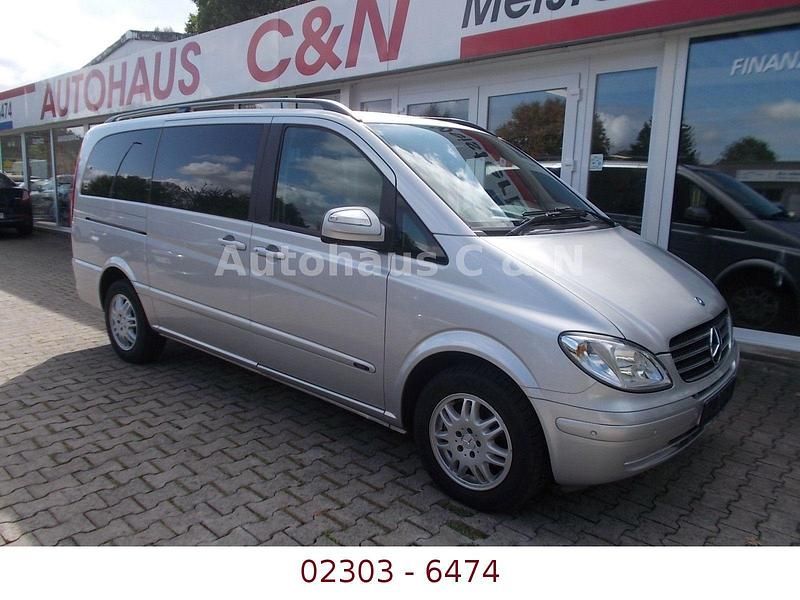 Silber Gebraucht 2010 Mercedes Viano Van / Kleinbus | 17.900 € (Etwas zu teuer) - Bild 1/4