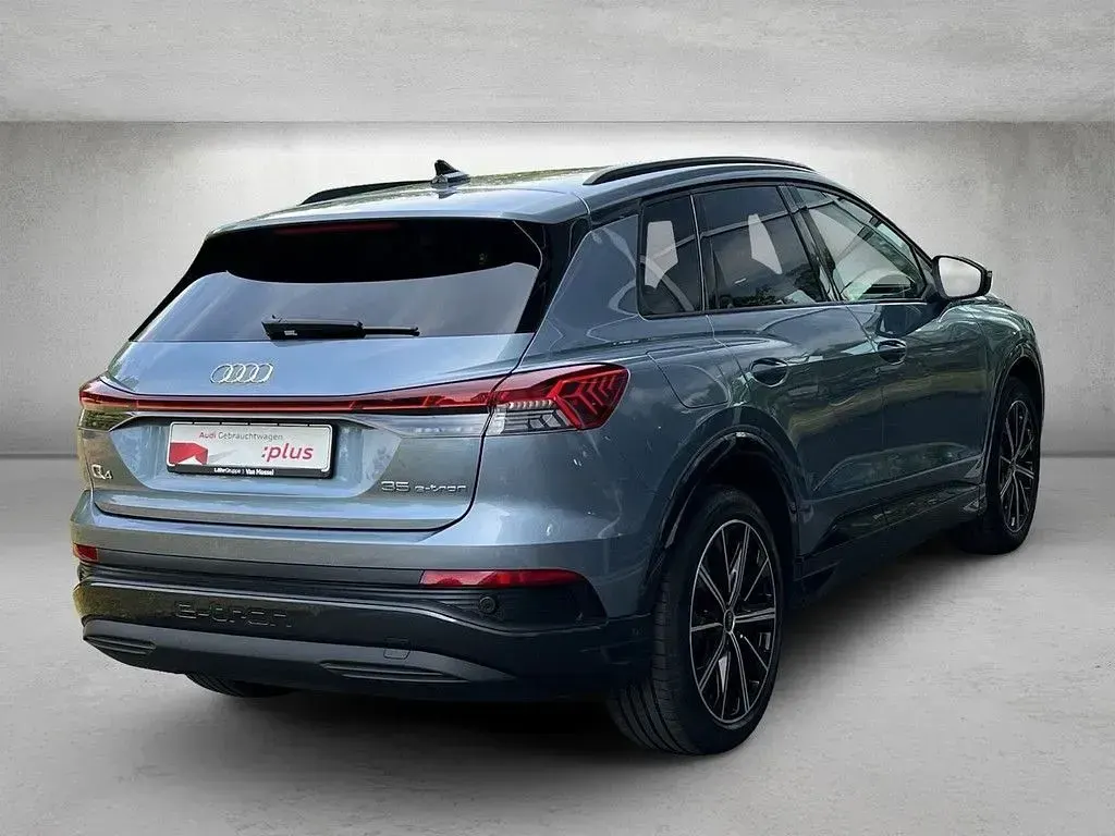 Gebraucht Audi Q4 e-tron Sport 125 kW (170 PS) 2023 Blau SUV