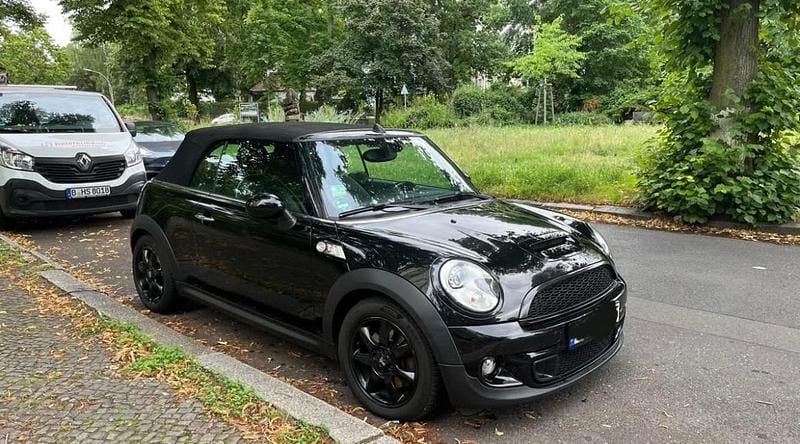 Schwarz Gebraucht 2011 Mini Cooper Cabriolet Sport Cabrio | 9.300 € (Fairer Preis) - Bild 1/4