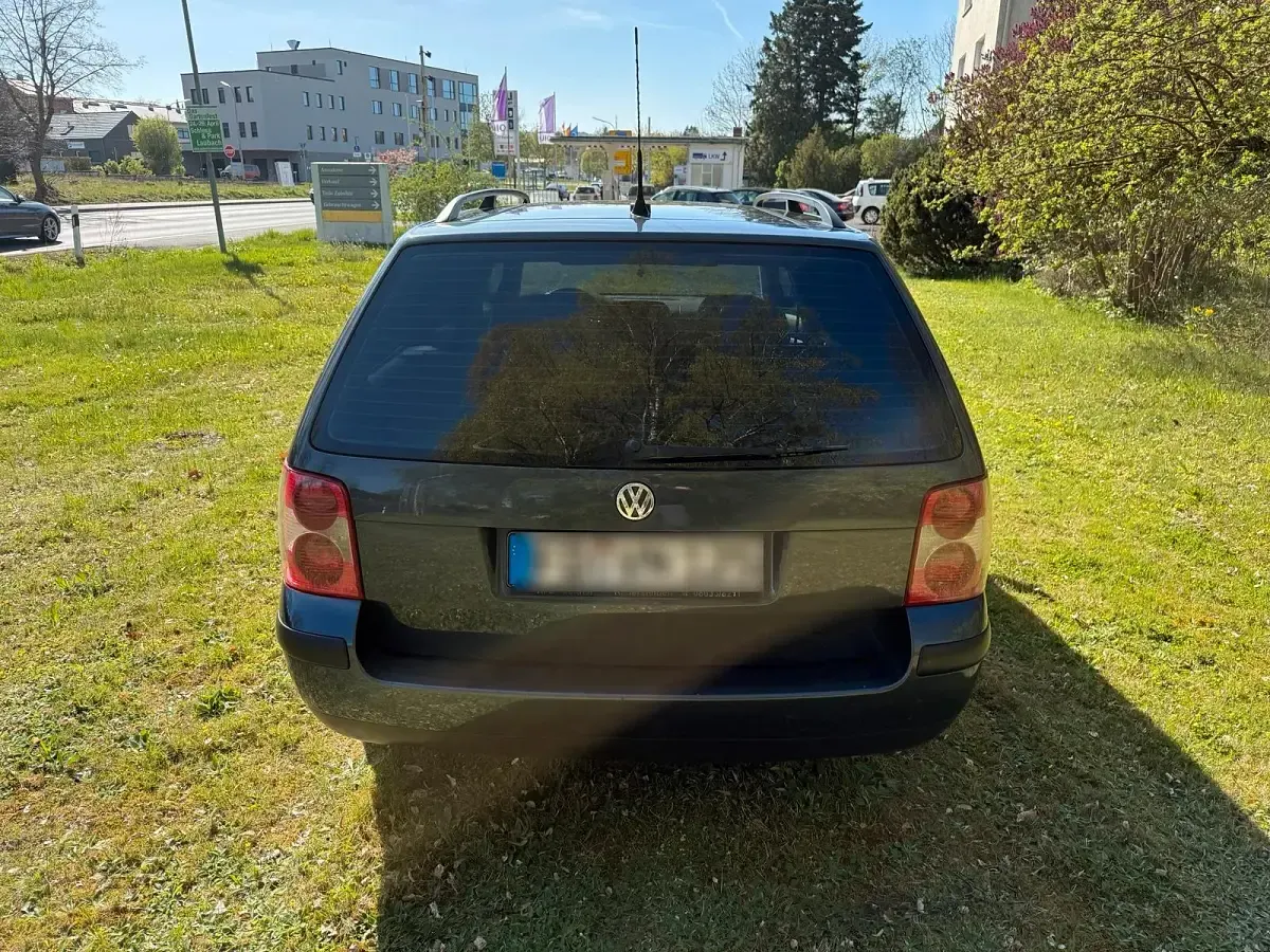Gebraucht VW Passat Trendline 150 PS (110 kW) 2003 Grau Kombi