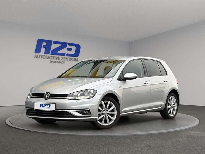 Reflexsilber metallic Gebraucht 2018 VW Golf VII Join Limousine | 17.988 € (Fairer Preis) - Bild 1/4