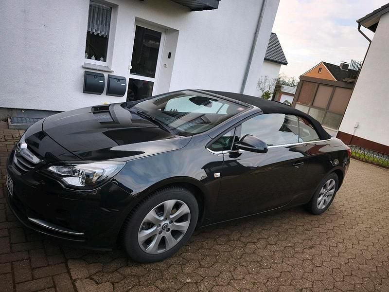 Schwarz Gebraucht 2014 Opel Cascada Cabrio | 8.750 € (Guter Preis) - Bild 1/4