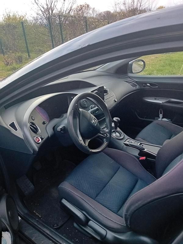 Gebraucht Honda Civic 99 PS (72 kW) 2011 Schwarz Limousine