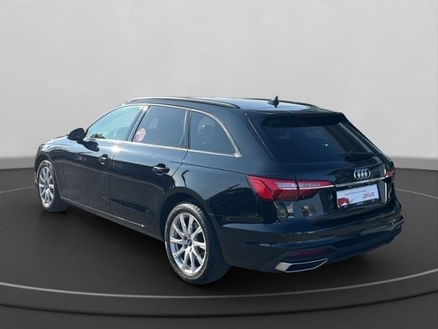 Używany Audi A4 Advanced 150 KM (110 kW) 2021 Czarny Kombi