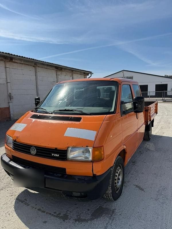 Second-hand VW T4 102 CP (75 kW) 2003 Portocaliu Van