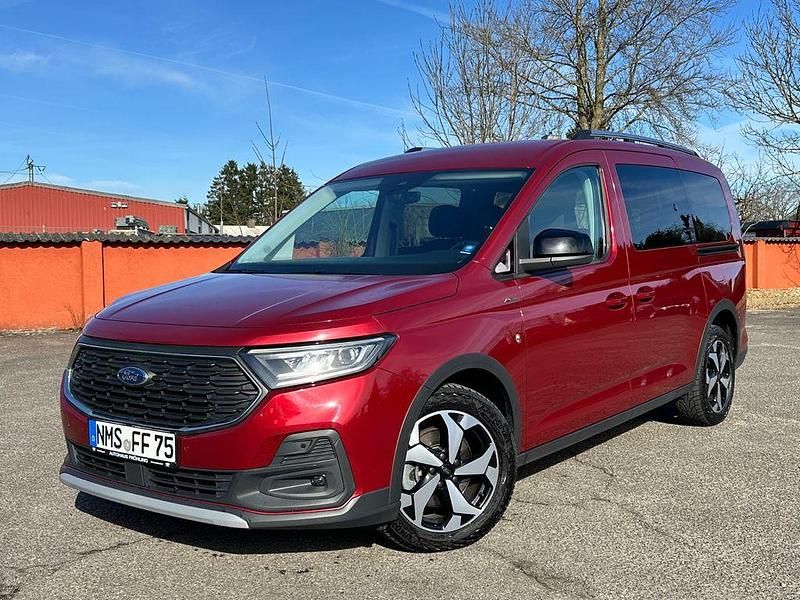 Gebraucht Ford Tourneo Active 122 PS (89 kW) 2024 Rot Van / Kleinbus