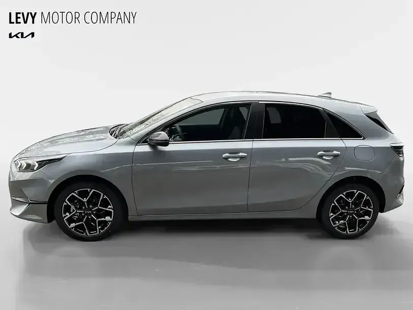 Neu Kia Ceed 101 PS (74 kW) 2025 Lunarsilber metallic Kleinwagen