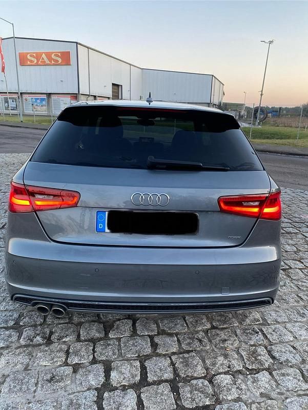 Gebraucht Audi A3 S-Line 150 PS (110 kW) 2013 Grau Kleinwagen