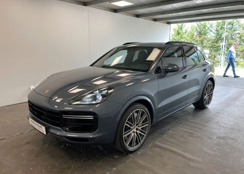 Blau Gebraucht 2019 Porsche Cayenne Turbo SUV | 69.990 € - Bild 1/4