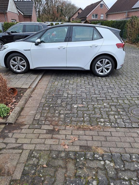 Gebraucht VW ID.3 Pro 106 kW (145 PS) 2022 Weiß Kleinwagen