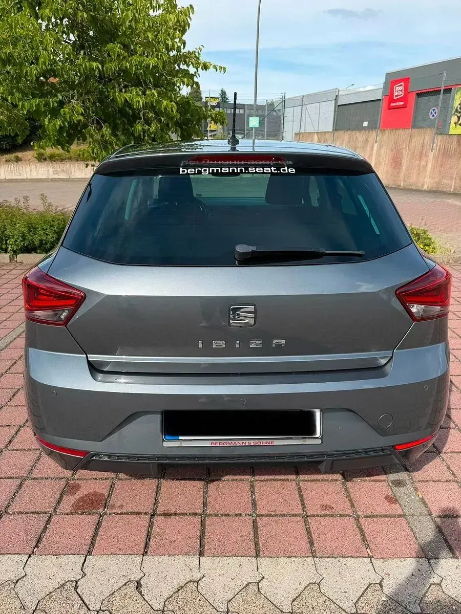 Gebraucht Seat Ibiza 95 PS (69 kW) 2017 Grau Limousine