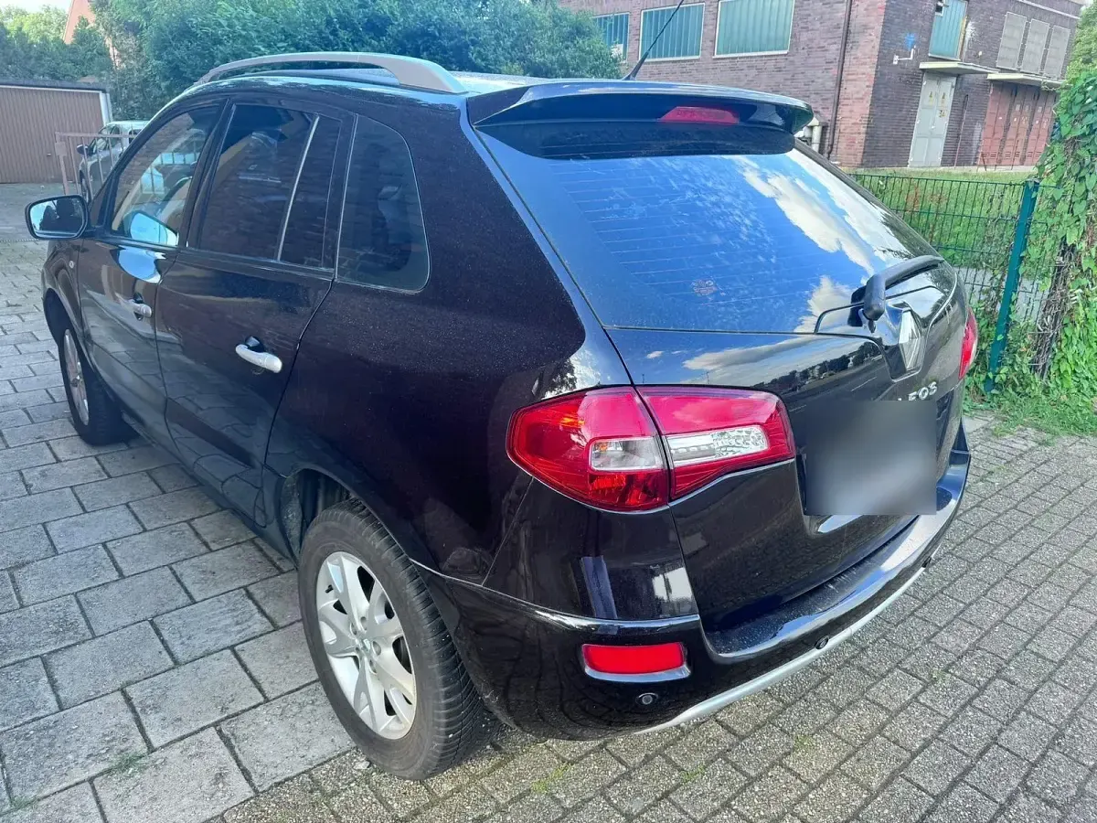 Gebraucht Renault Koleos 150 PS (110 kW) 2011 Schwarz SUV