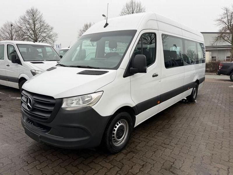 Gebraucht Mercedes Sprinter 163 PS (119 kW) 2021 Arktikweiss Van