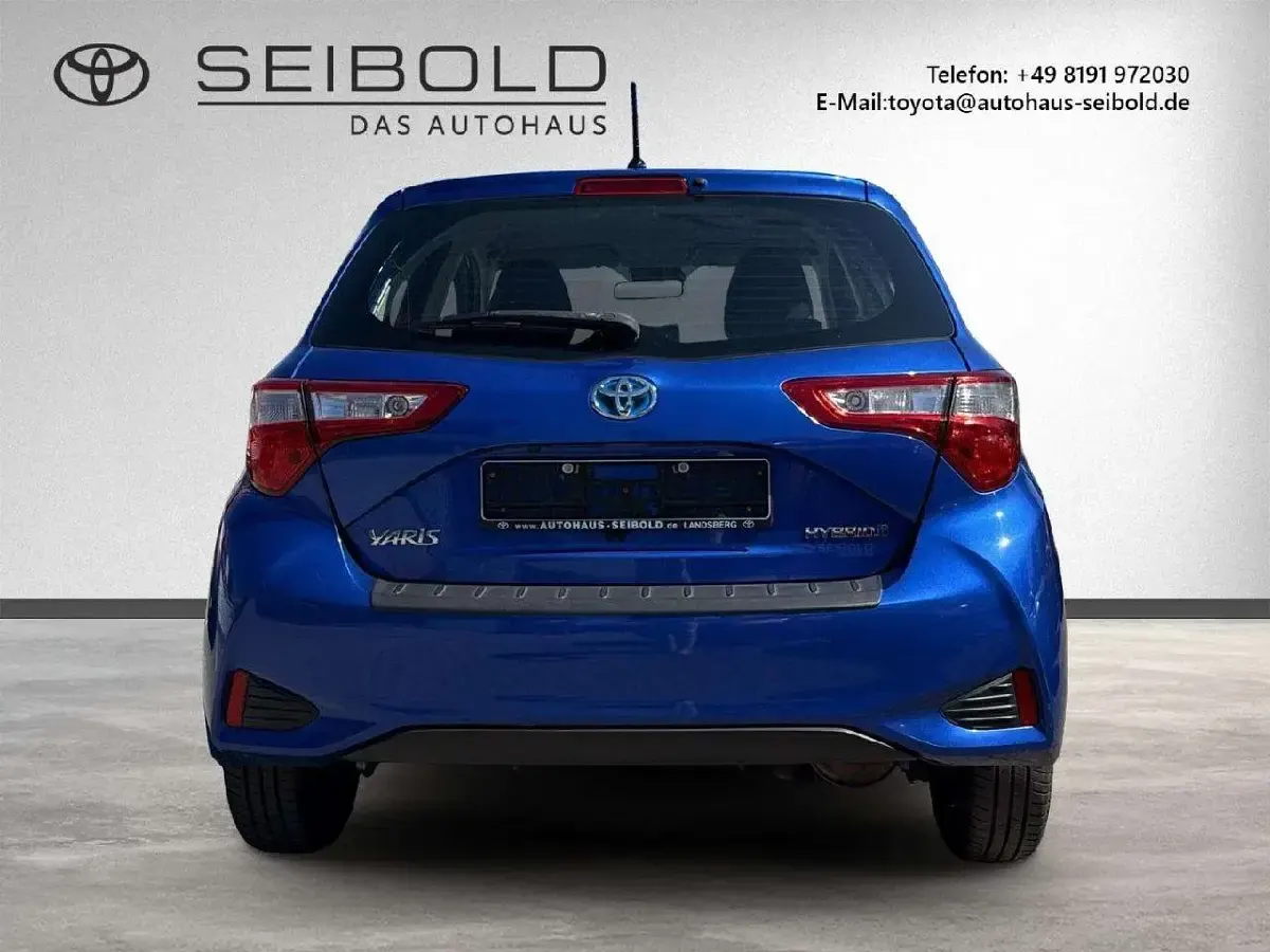 Gebraucht Toyota Yaris Hybrid Team 101 PS (74 kW) 2018 Nebula blue me Kleinwagen