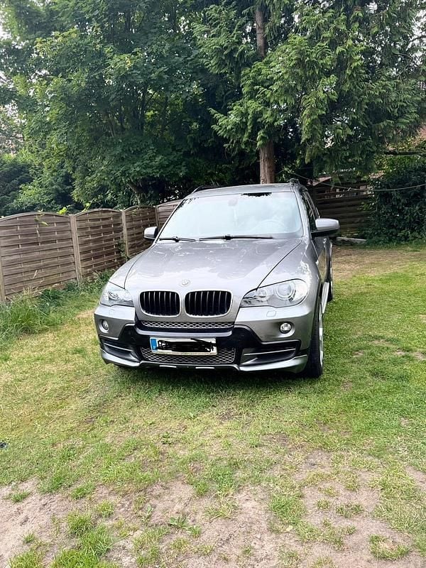 Grau Gebraucht 2008 BMW X5 SUV | 13.900 € (Fairer Preis) - Bild 1/4