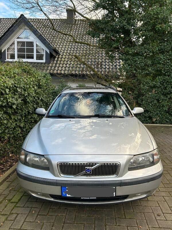 Silber Gebraucht 2001 Volvo V70 Kombi | 500 € (Superpreis) - Bild 1/4