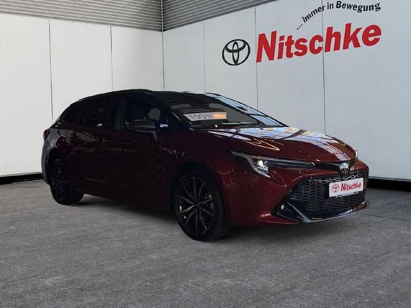 Neu Toyota Corolla Sport 196 PS (144 kW) 2025 Metal oxide Kombi