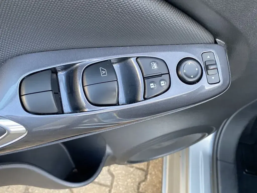 Gebraucht Nissan Juke Visia 117 PS (86 kW) 2023 Grau SUV