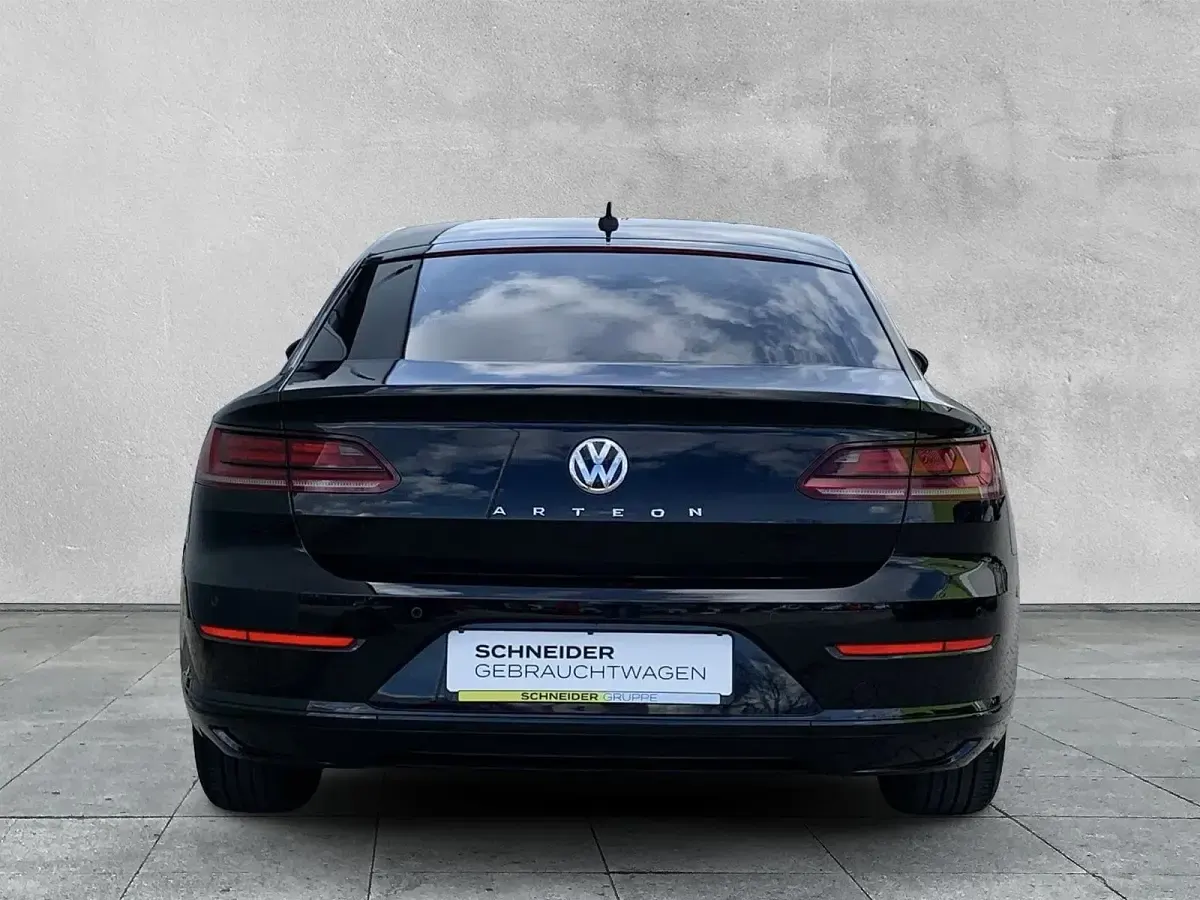 Gebraucht VW Arteon Elegance 150 PS (110 kW) 2018 Schwarz Kleinwagen