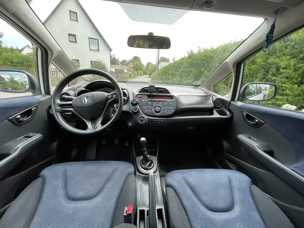Gebraucht Honda Jazz S 90 PS (66 kW) 2013 Weiß Kleinwagen