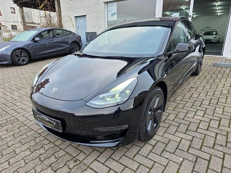 Schwarz Gebraucht 2023 Tesla Model 3 Long Range RWD Limousine | 29.988 € (Fairer Preis) - Bild 1/4