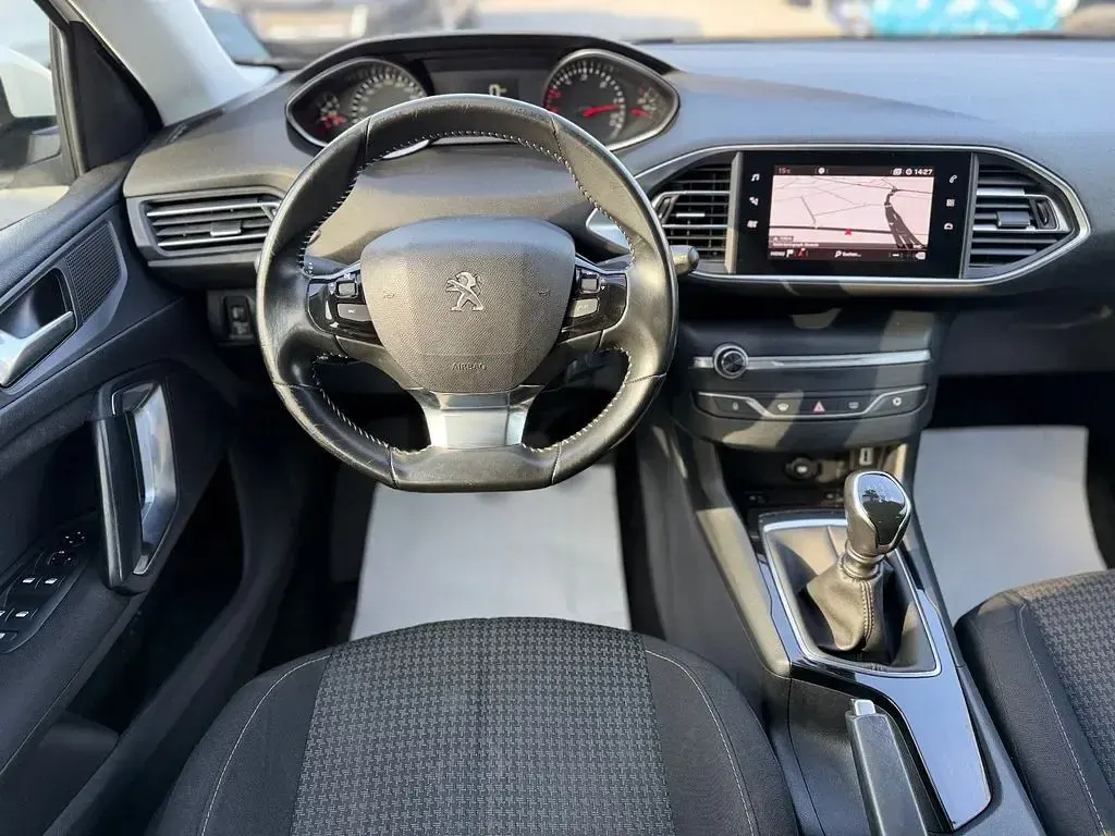 Gebraucht Peugeot 308 SW 131 PS (96 kW) 2020 Blanc banquise Kombi