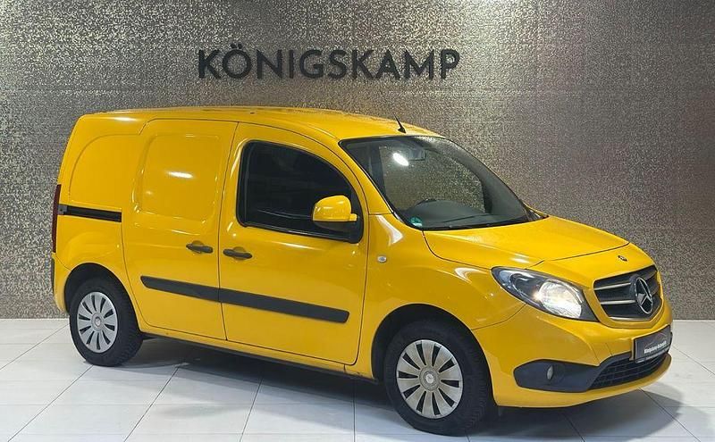 Grau Gebraucht 2014 Mercedes Citan 109 Van / Kleinbus | 6.490 € (Fairer Preis) - Bild 1/4