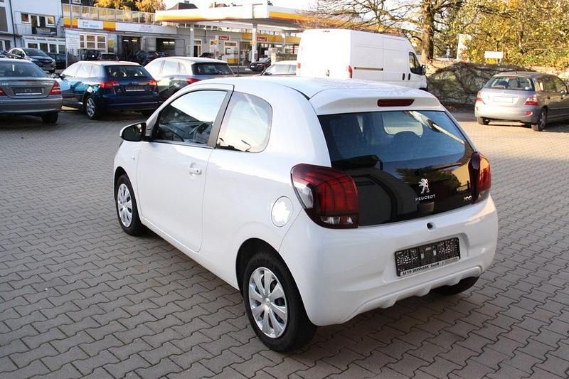 Gebraucht Peugeot 108 Active 72 PS (52 kW) 2020 Weiß Kleinwagen