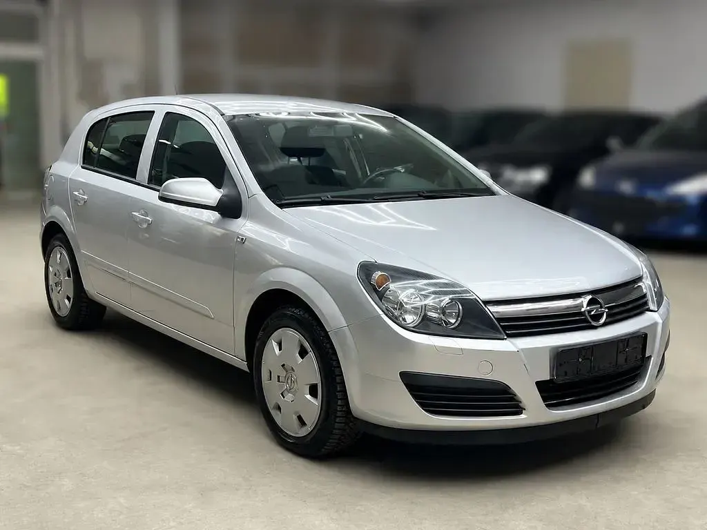 Gebraucht Opel Astra Edition 90 PS (66 kW) 2006 Silber Limousine