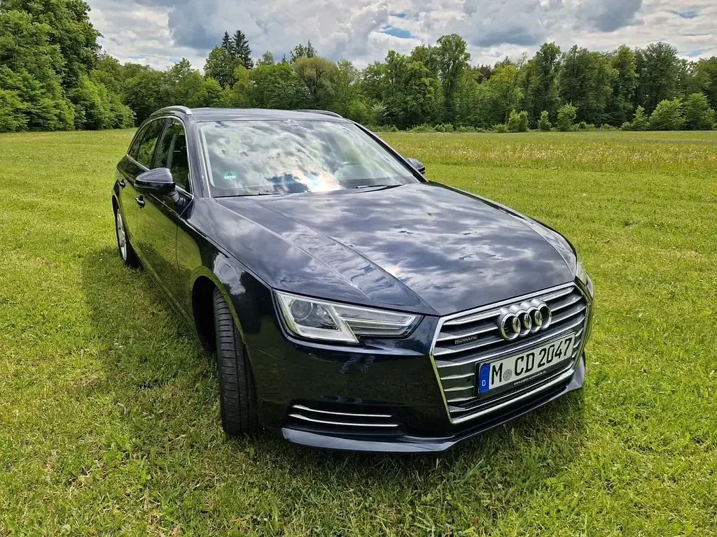 Gebraucht Audi A4 Comfort 272 PS (200 kW) 2016 Blau Kombi