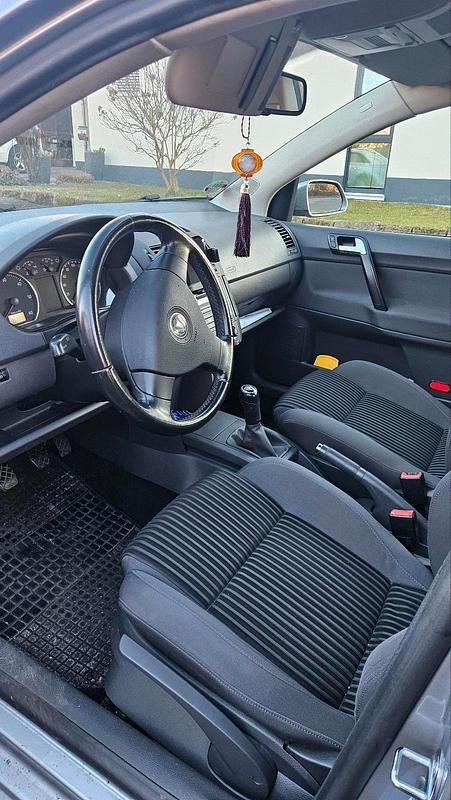 Gebraucht VW Polo 101 PS (74 kW) 2006 Grau Kleinwagen