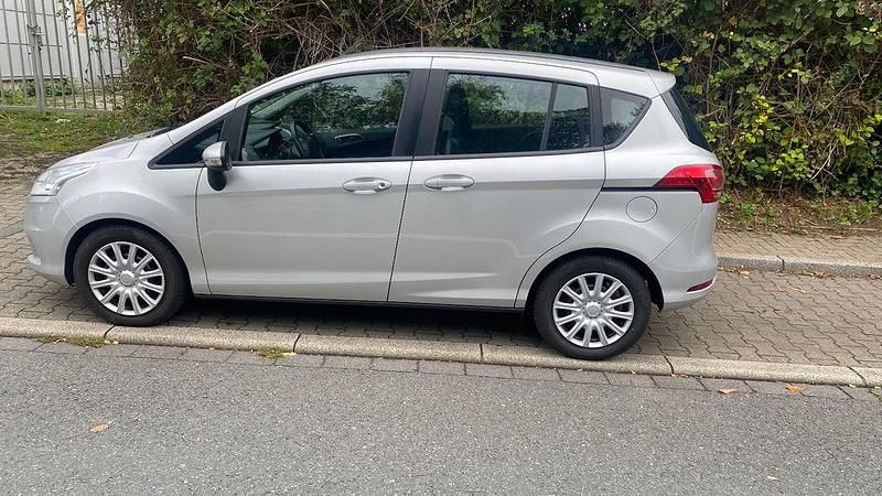 Silber Gebraucht 2014 Ford B-MAX Trend Van / Kleinbus | 6.900 € (Fairer Preis) - Bild 1/4