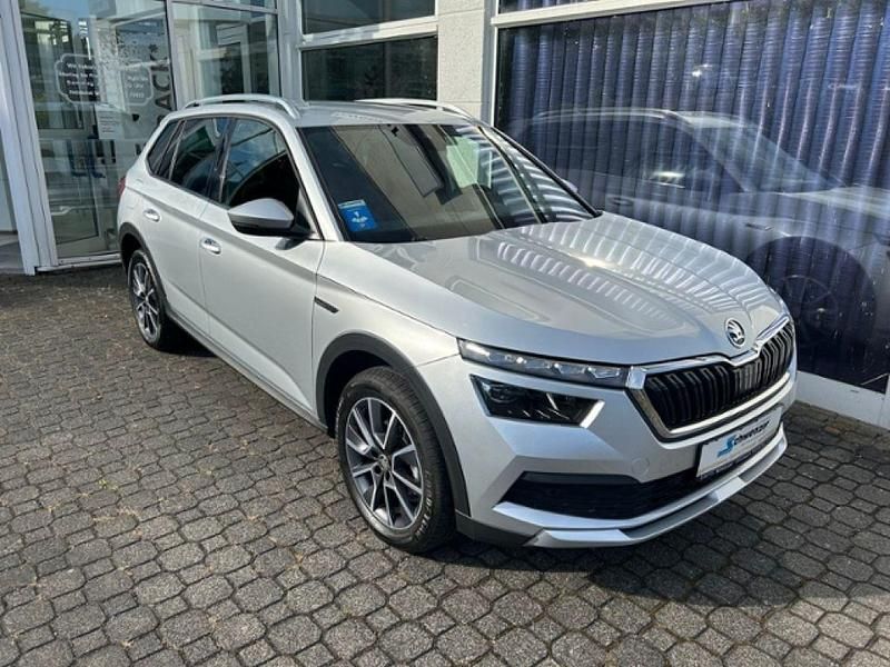 Gebraucht Skoda Kamiq 150 PS (110 kW) 2022 Brilliantsilber metallic (metallic) SUV