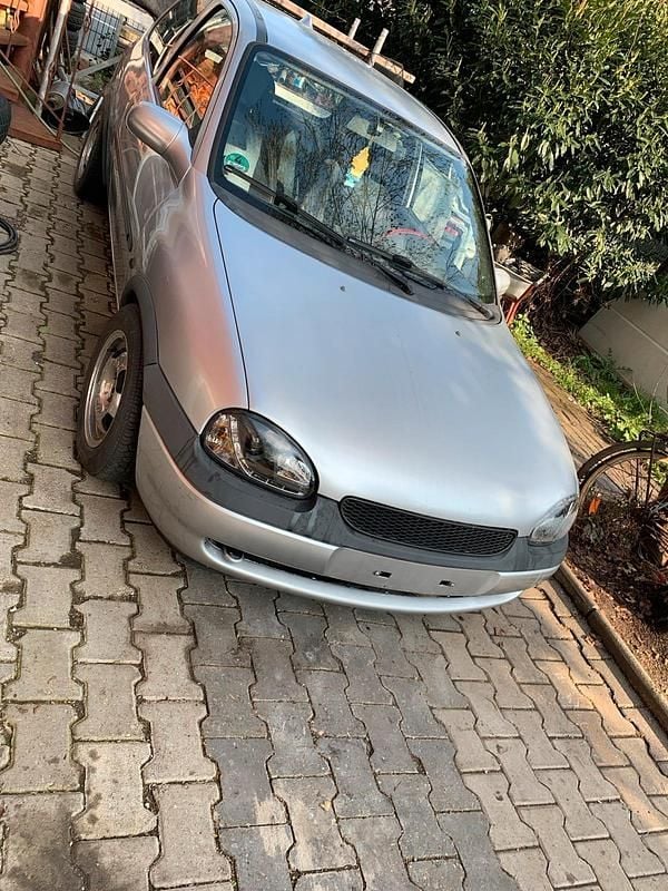 Gebraucht Opel Corsa 90 PS (66 kW) 1999 Kleinwagen