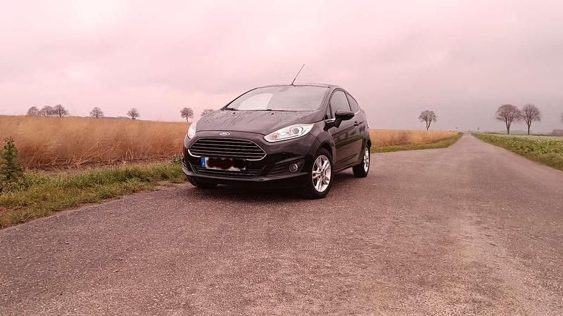 Gebraucht Ford Fiesta Titanium 95 PS (69 kW) 2015 Limousine