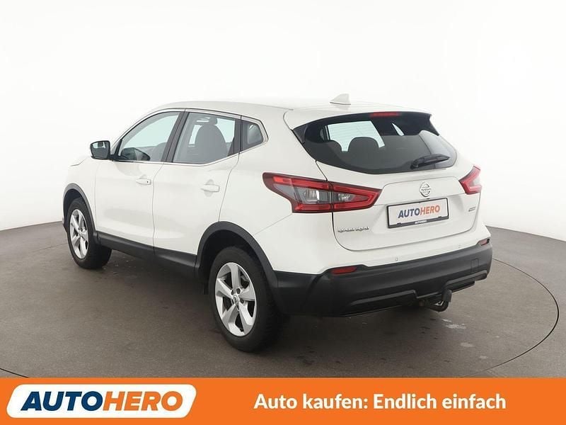 Gebraucht Nissan Qashqai Acenta 159 PS (116 kW) 2019 Weiß SUV