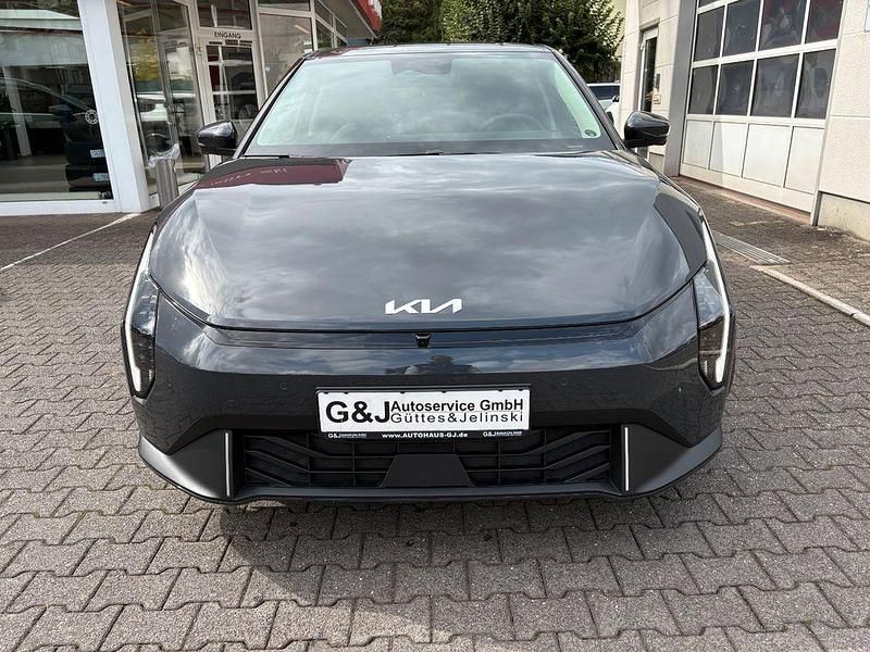 Neu Kia EV4 Earth 150 kW (204 PS) 2026 Grau Limousine