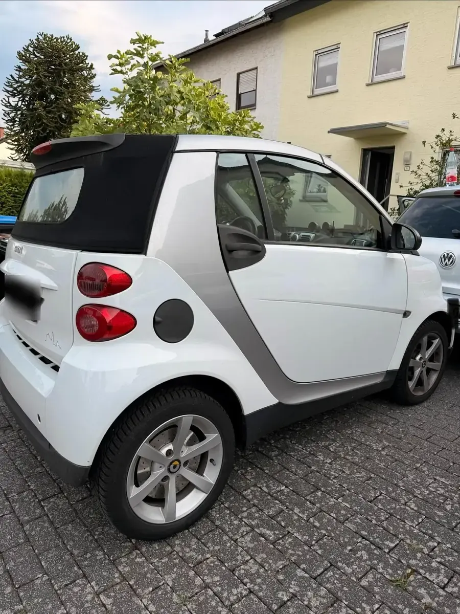Gebraucht Smart ForTwo Cabrio 71 PS (52 kW) 2008 Weiß Cabrio
