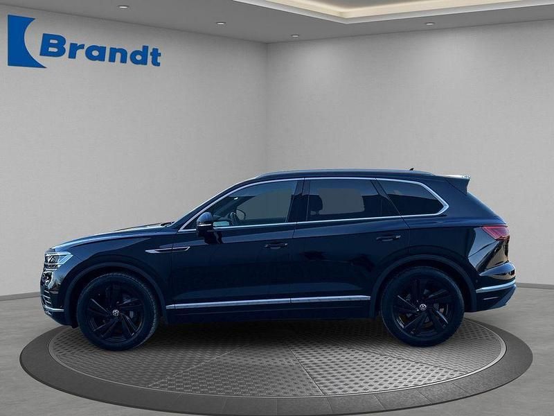 Gebraucht VW Touareg Atmosphere 231 PS (169 kW) 2021 Deep black perleffekt (metallic) SUV