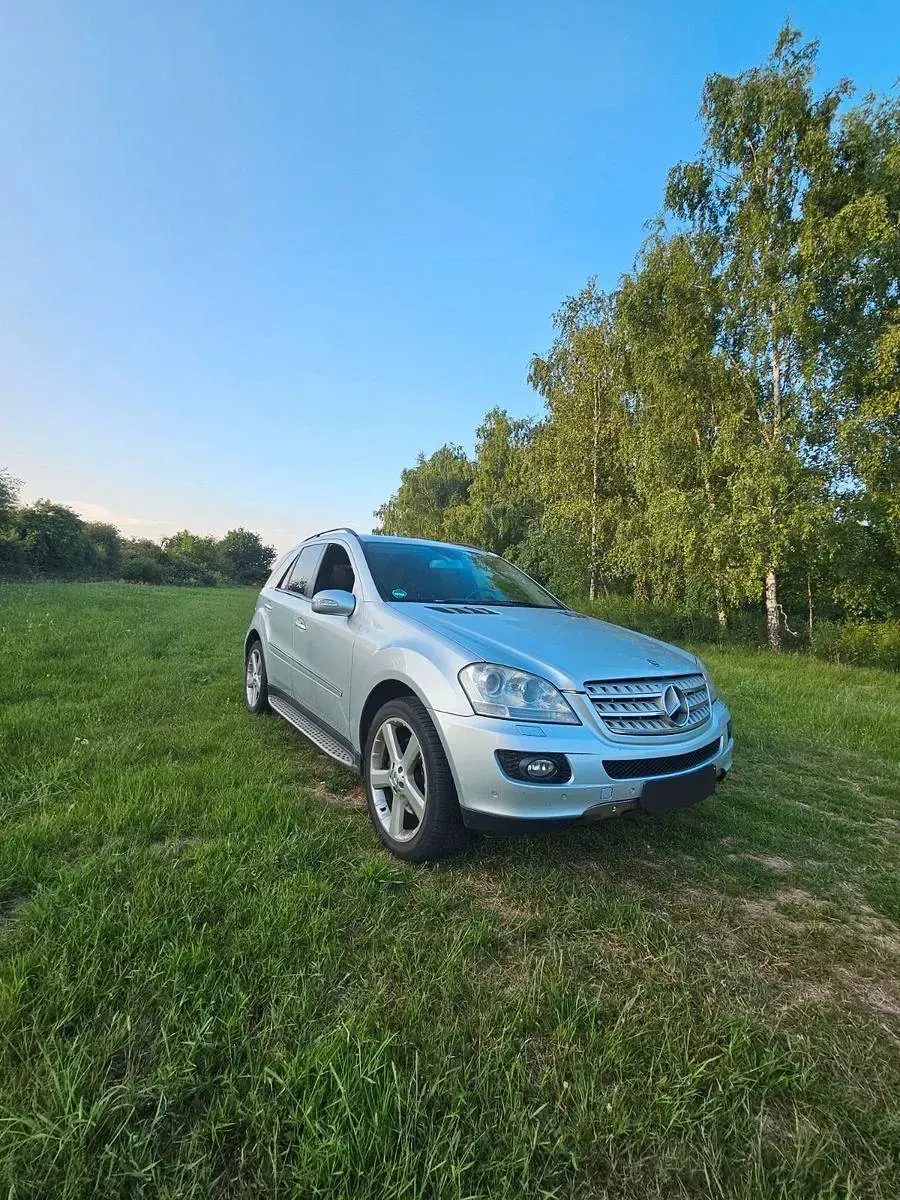 Gebraucht Mercedes ML420 306 PS (225 kW) 2008 Silber SUV